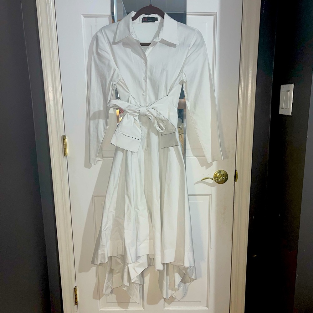 White asymmetrical that snatched your waist like no other :)